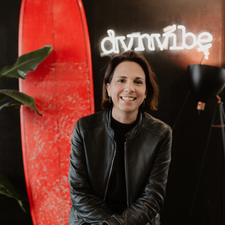 «Le digital n’a pas fini de changer la vie des gens, et donc le marketing et les études !» – Interview d’Anne-Cécile Guillemot, fondatrice de Dynvibe