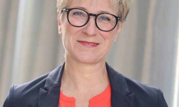 « Rien de tel qu’un peu de hors-piste pour débusquer les meilleurs insights ! » – Interview de Natacha Dagneaud (Séissmo)