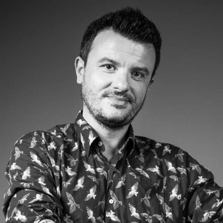 « Le métier des insights m’a permis de concilier intuition, curiosité et impact » – Interview microportrait de Christophe Cisowski (Léa Nature)