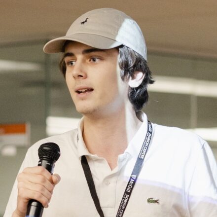 « Le vrai enjeu de l’IA dans les insights, c’est la confiance » – Interview d’Hippolyte Lapierre (BoundaryAI)